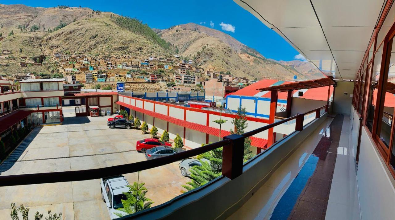 Hotel El Vuelo Del Condor Tarma Exterior foto